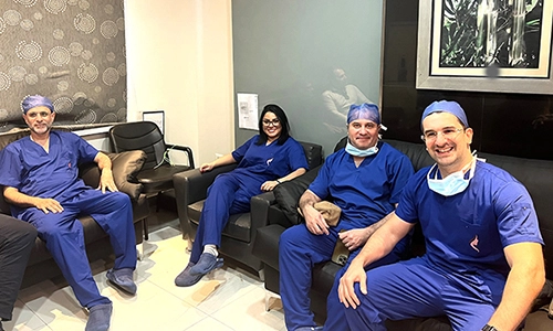 Victor Medica L Avanzando en Cirugía Bariátrica a través de Talleres Globales